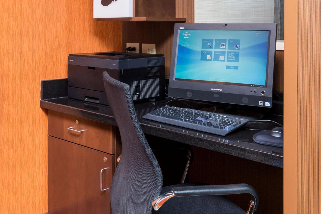 Hotel Fairfield & By Marriott 3*