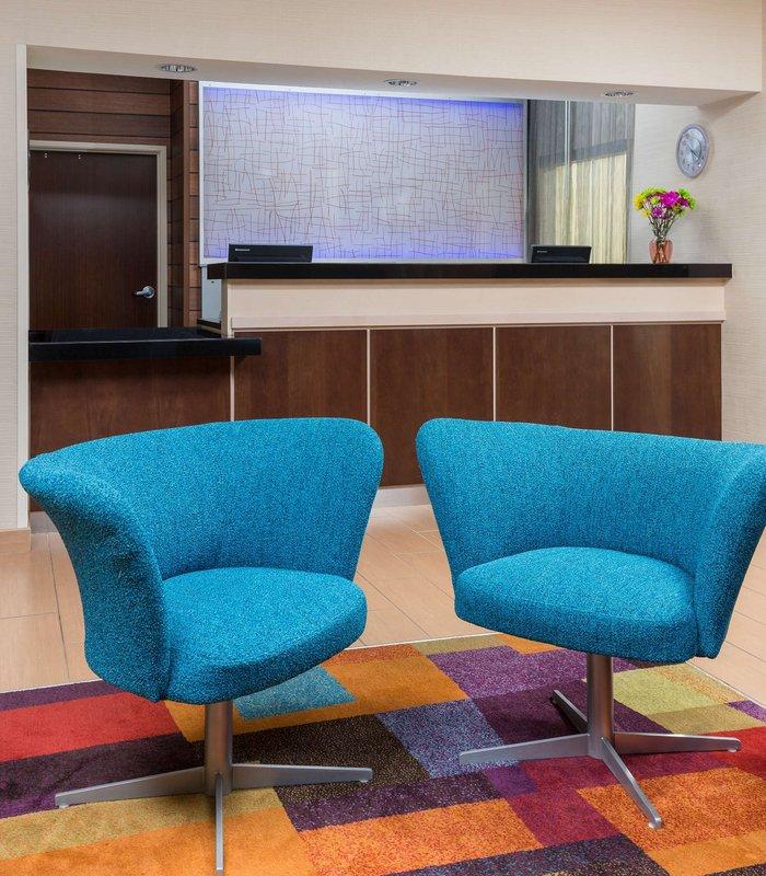 Hotel Fairfield & By Marriott